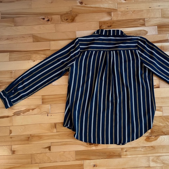 Woman’s Striped Dress Shirt - Picture 3 of 6